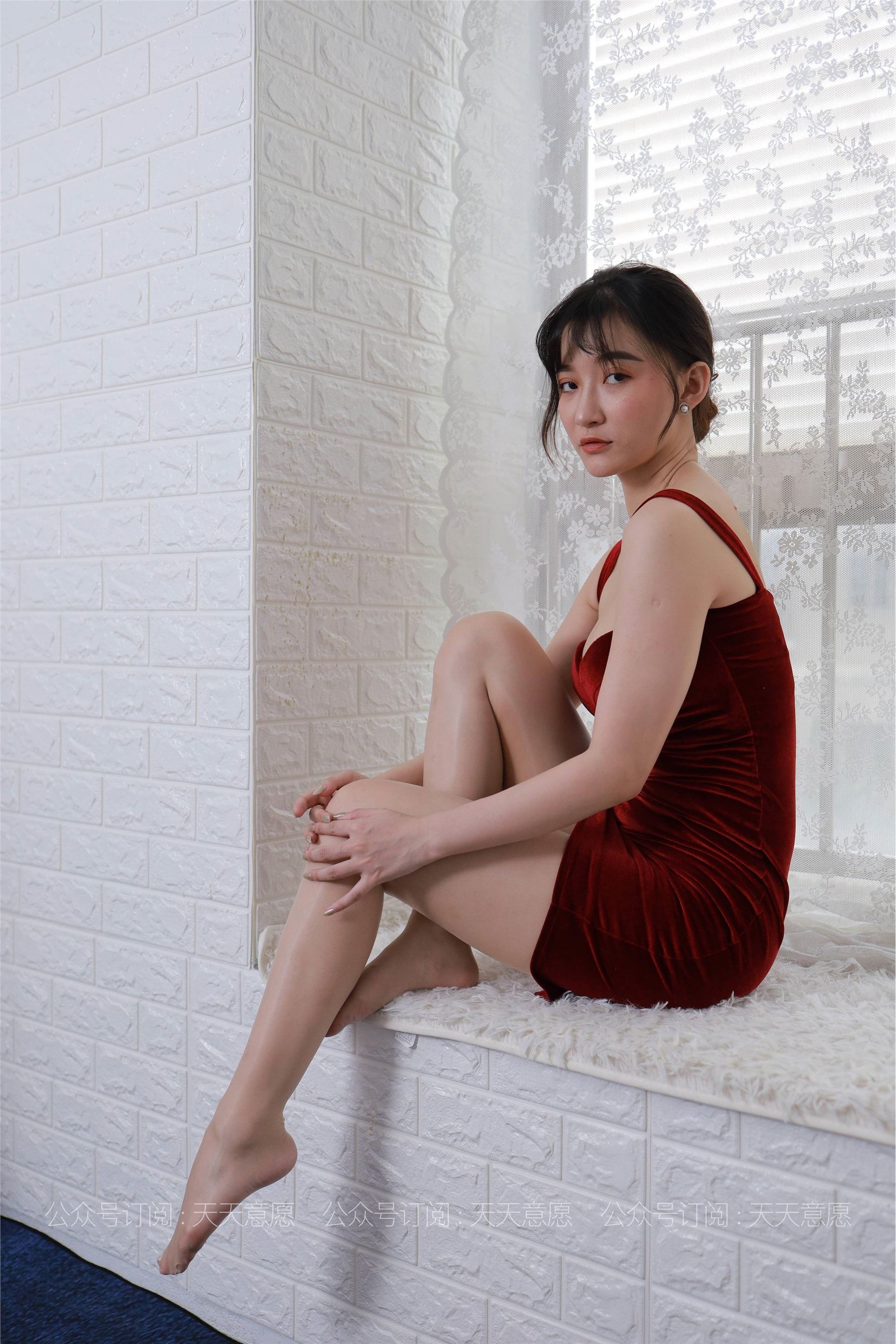 IESS Unique Interest to 2021.07.24 Sixiang 869: Qiu Qiu Xing Gan Red Dress Goddess